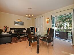 Graceful Apartment in Nature