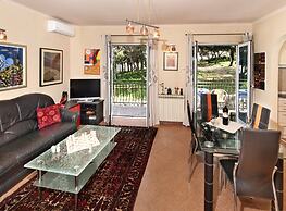 Graceful Apartment in Nature