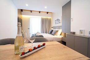 Seafront Sunset Studio&Rooms