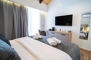 Seafront Sunset Studio&Rooms