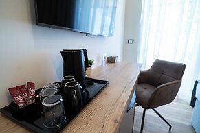 Seafront Sunset Studio&Rooms