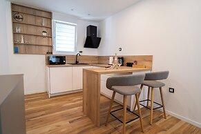 Seafront Sunset Studio&Rooms