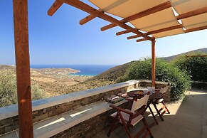 Mirsini Apartments in Sifnos
