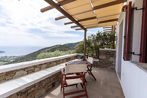 Mirsini Apartments in Sifnos