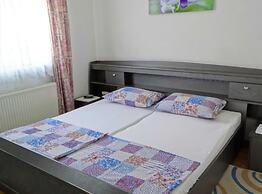 Cozy Retreats in Crikvenica Quiet Neighborhood