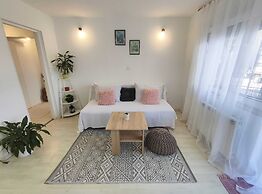 Comfortable Crikvenica Apartment With Terrace and Wifi