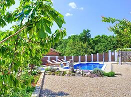 Tranquil Getaway Polje Villa With Pool