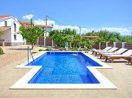 Tranquil Getaway Polje Villa With Pool