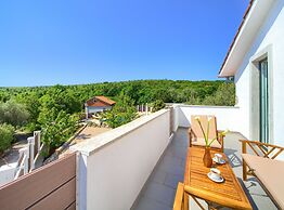 Tranquil Getaway Polje Villa With Pool