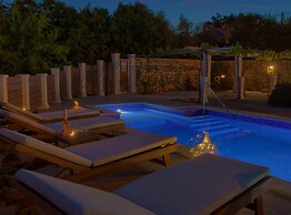 Tranquil Getaway Polje Villa With Pool