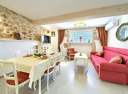 Tranquil Getaway Polje Villa With Pool