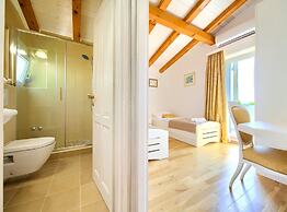 Tranquil Getaway Polje Villa With Pool