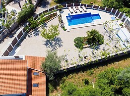 Tranquil Getaway Polje Villa With Pool