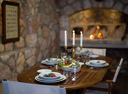 Tranquil Getaway Polje Villa With Pool