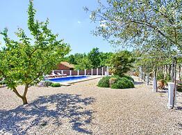 Tranquil Getaway Polje Villa With Pool