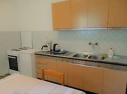 Airy Crikvenica Apartment With Terrace Close to Beach