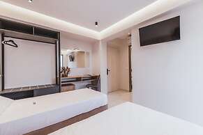 Villa Infinity Ena in Kalamaki