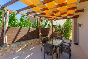 Villa Olive in Gerani