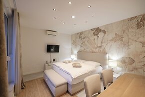 Mona Lisa's view in Zadar Old Town