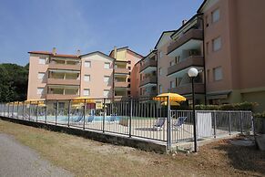 Cozy 3 Room Flat in Rosolina With Shared Pool