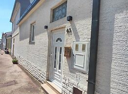 Bright and Spacious Stay With Private Parking in Crikvenica