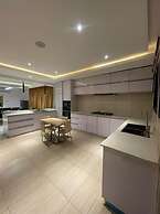 Smart Emmanuel's Place