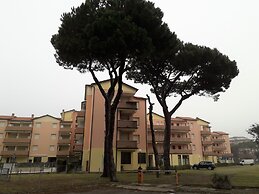 Lovely 3 Room Flat in Rosolina With Shared Pool