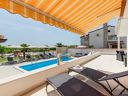 Aesthetic Villa With Private Pool
