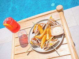 Aethrion Luxury Villas & Suites