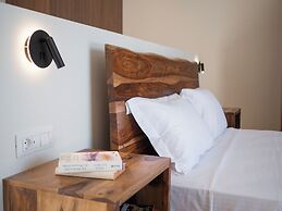 Aethrion Luxury Villas & Suites