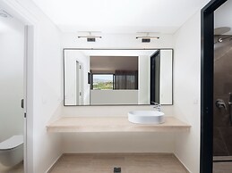 Aethrion Luxury Villas & Suites