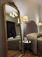 La Boutique by Rjgal