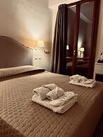 La Boutique by Rjgal