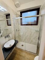 La Boutique by Rjgal