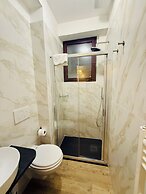 La Boutique by Rjgal