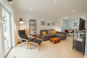 Porto Window Terrace House by Vacationy