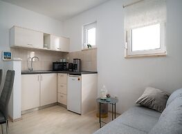 Beautiful Apartment With Parking Space