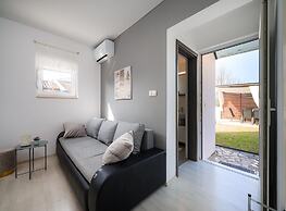 Beautiful Apartment With Parking Space