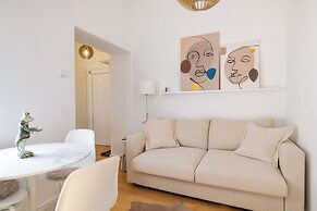 Iadra apartment in city center