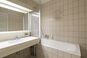 Cozy Apartment Near ski Slopes