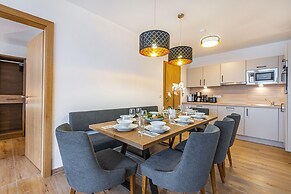 Apartment in Salzburg Near Schlossalmbahn I