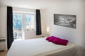 Apartment Near Stubnerkogelbahn 1 Lift