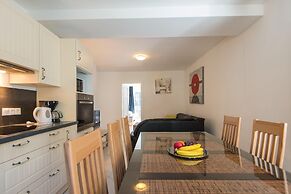 Apartment Near Stubnerkogelbahn 1 Lift