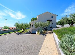 Villa Elisa With View