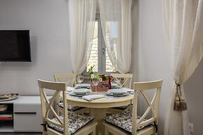 Modern Apartment in City Center