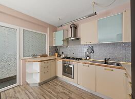 Premium Apartment With Patio