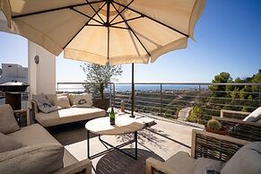 Lavish Villa With Private Pool