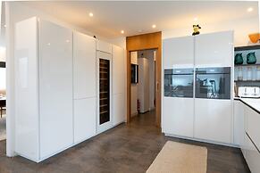 Lavish Villa With Private Pool