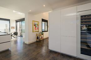 Lavish Villa With Private Pool