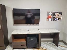 The Essence Hotel AT JFK